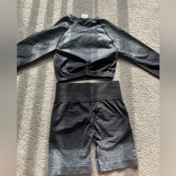 Gymshark ombré crop top & short matching set - Picture 1 of 2